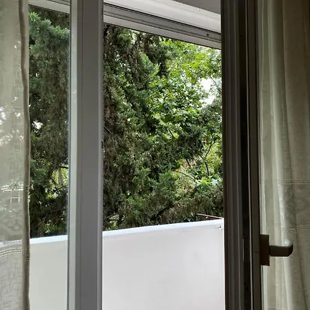 Your Tidy & Affordable Base In Tirane! Appartamento