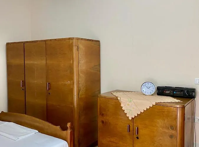 Your Tidy & Affordable Base In Tirane! 公寓 *